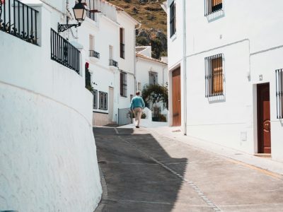 Zuheros-johan-mouchet-r4RbzA82VdA-unsplash-Groot