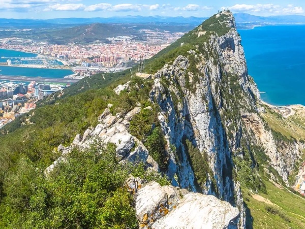 gilbralter-country_hero_c037-Groot