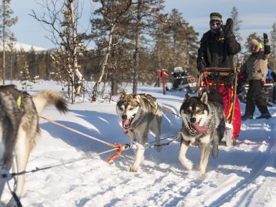 sky-view-villa-avonturenweek-huskytocht-vertrek